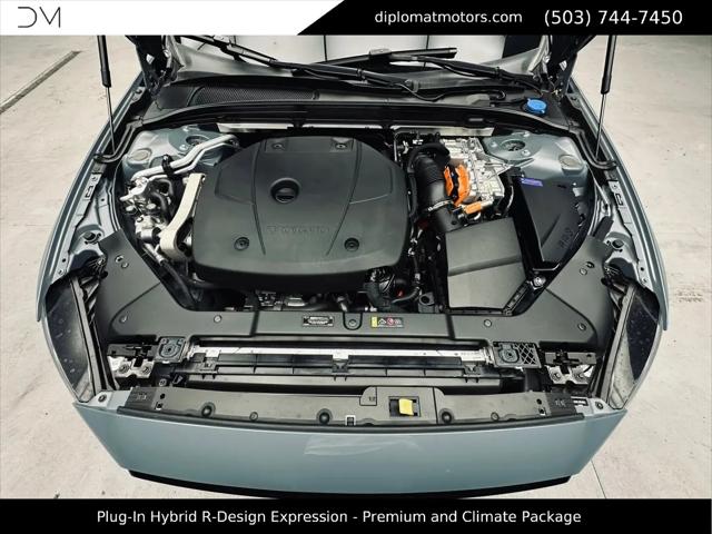 2022 Volvo S60 Recharge T8 R-Design Expression Extended Range