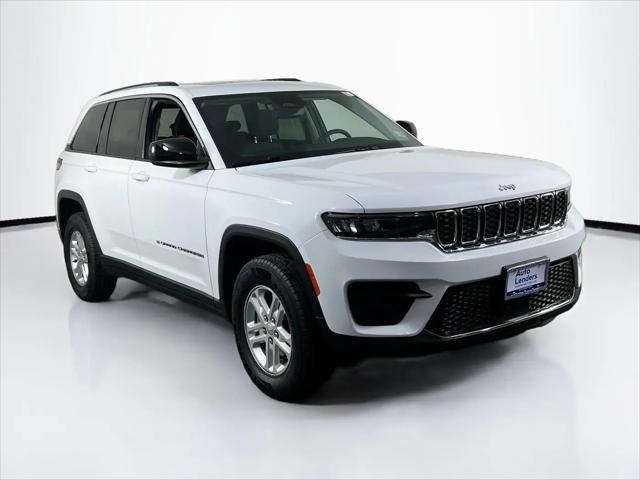 2023 Jeep Grand Cherokee Laredo 4x4