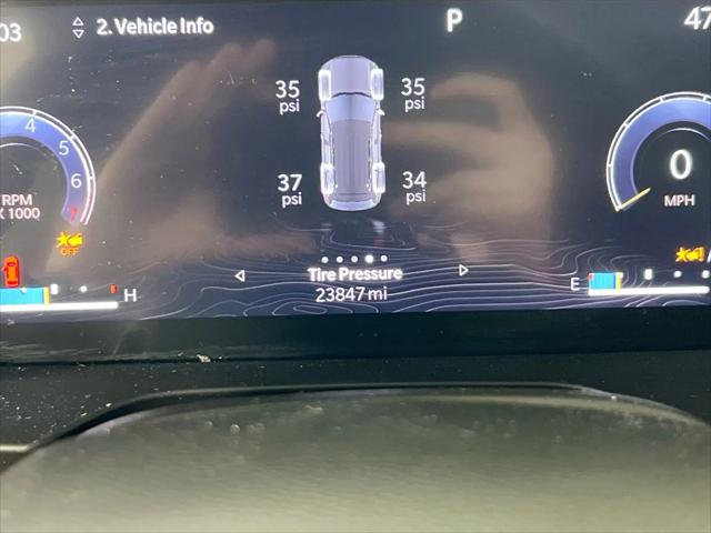 2023 Jeep Grand Cherokee Laredo 4x4