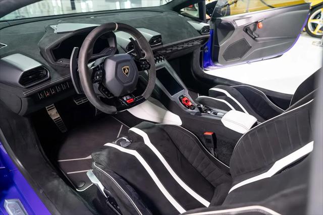 2023 Lamborghini Huracan Coupe