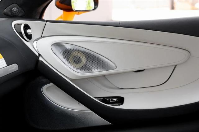 2025 McLaren GT Standard