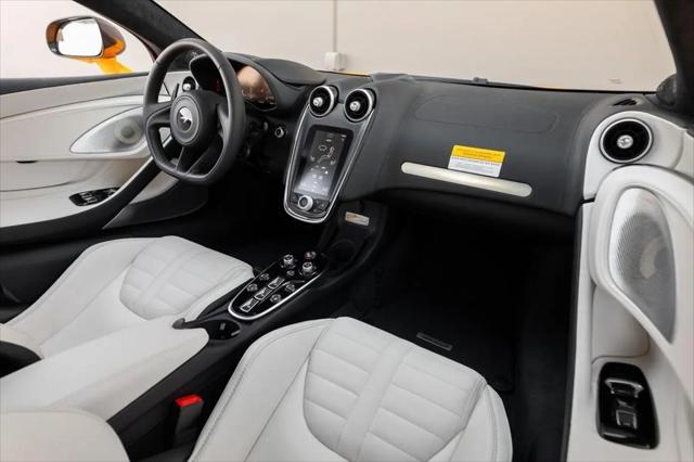 2025 McLaren GT Standard