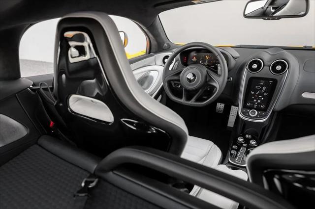 2025 McLaren GT Standard