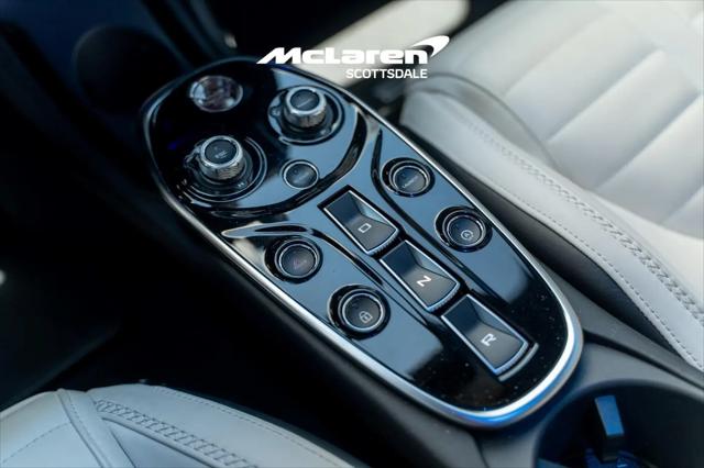 2025 McLaren GT Standard