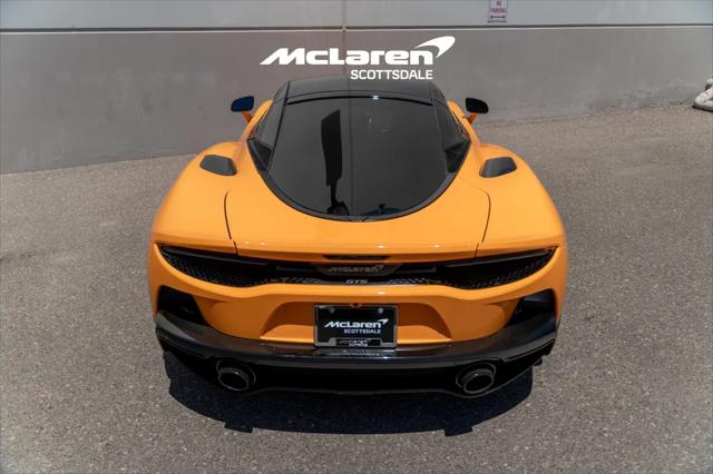 2025 McLaren GT Standard