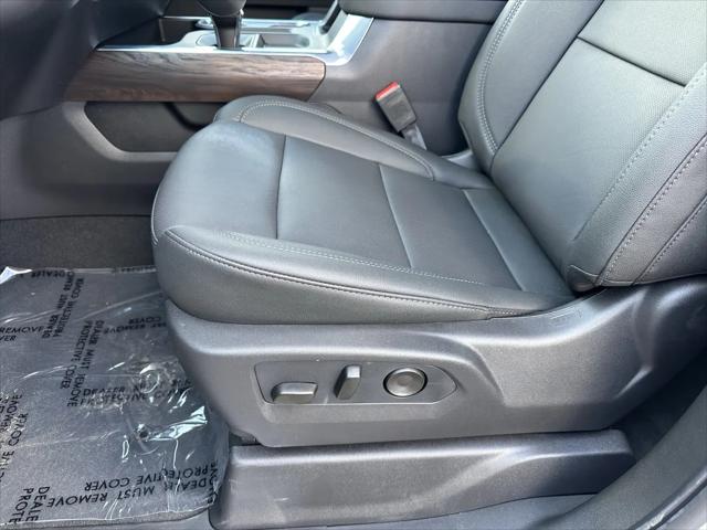 2026 GMC Sierra 1500 Crew Cab, Short Bed, SLT, 4WD
