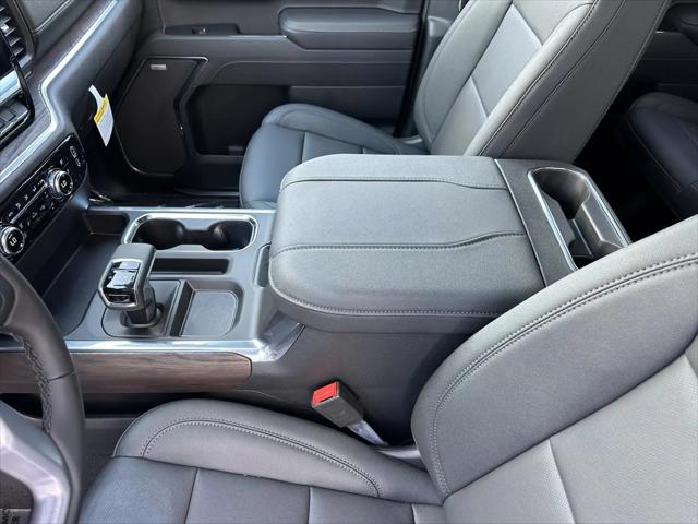2026 GMC Sierra 1500 Crew Cab, Short Bed, SLT, 4WD