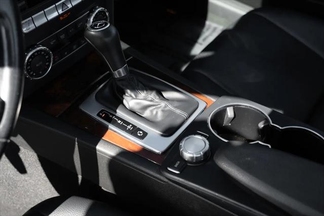 2012 Mercedes-Benz C-CLASS C 300 Luxury 4MATIC