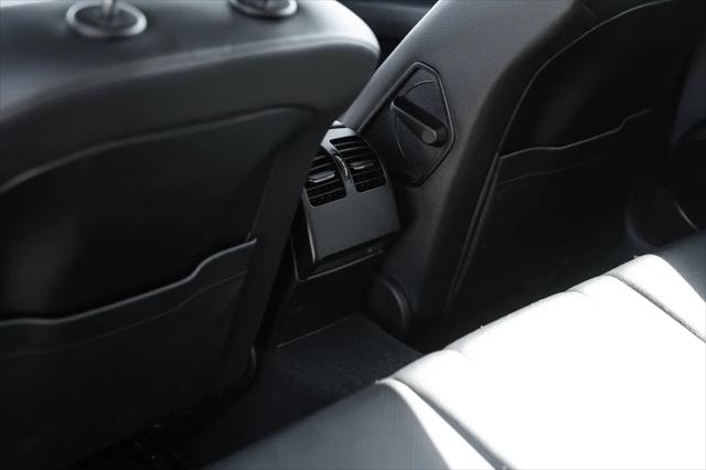 2012 Mercedes-Benz C-CLASS C 300 Luxury 4MATIC