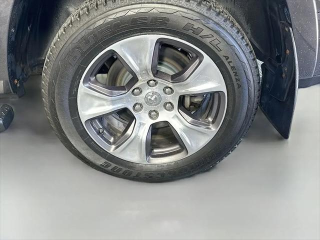 2019 Ram 1500 Laramie Crew Cab 4x4 5'7" Box
