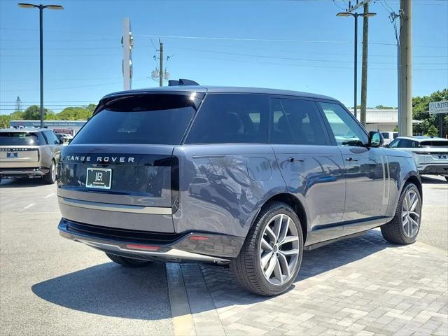 2026 Land Rover Range Rover P550e SE