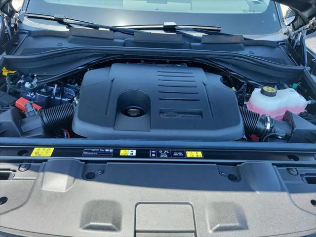 2026 Land Rover Range Rover P550e SE