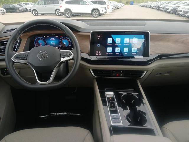 2026 Volkswagen Atlas SE with Technology