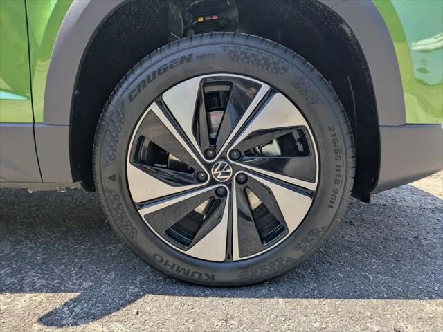 2026 Volkswagen Taos SE