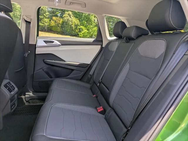 2026 Volkswagen Taos SE