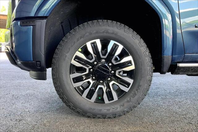 2026 GMC Sierra 2500HD Crew Cab, Standard Bed, Denali Ultimate, 4WD