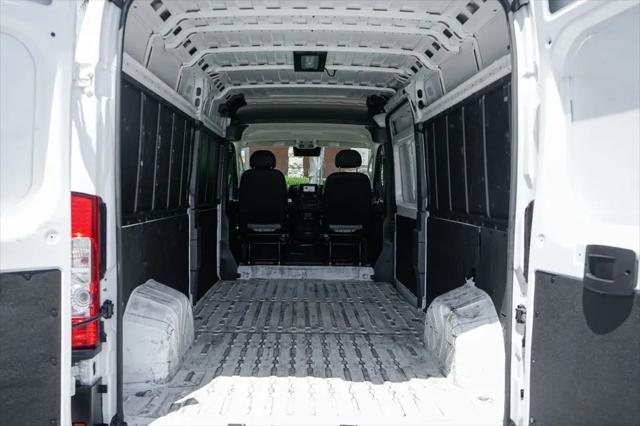 2025 Ram ProMaster 2500 Cargo Van Tradesman High Roof 159" WB w/Pass Seat