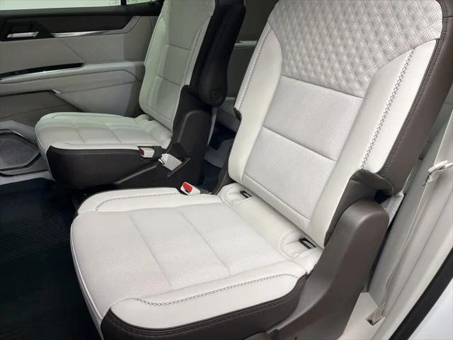 2026 GMC Acadia Denali FWD