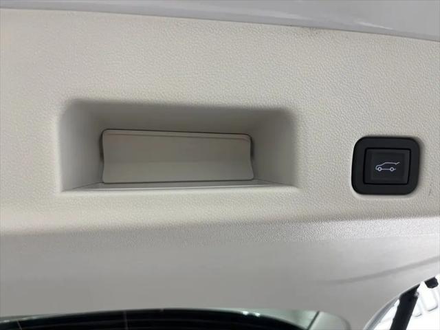 2026 GMC Acadia Denali FWD