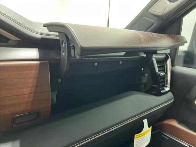 2026 GMC Sierra 2500HD Crew Cab, Standard Bed, Denali Ultimate, 4WD