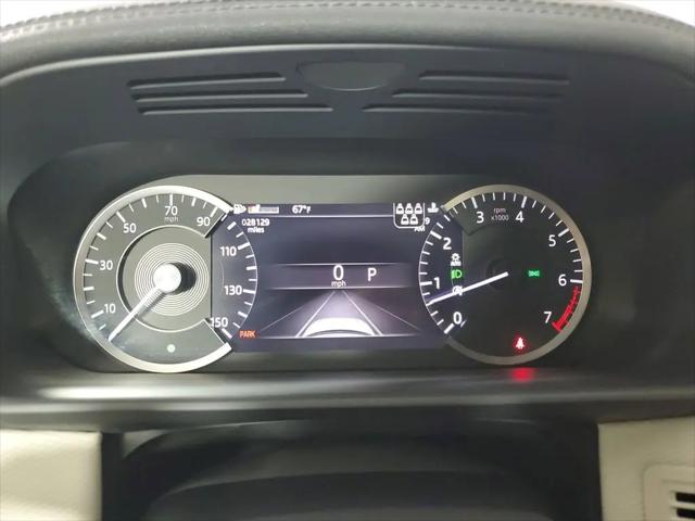 2023 Land Rover Discovery P360 Metropolitan Edition