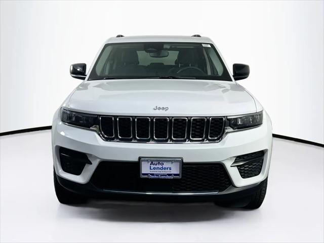 2023 Jeep Grand Cherokee Laredo 4x4