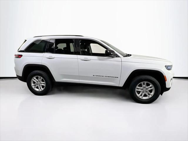 2023 Jeep Grand Cherokee Laredo 4x4
