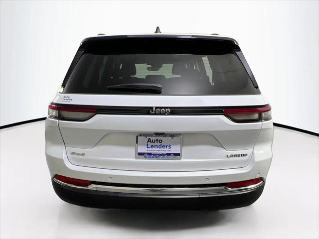 2023 Jeep Grand Cherokee Laredo 4x4