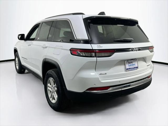 2023 Jeep Grand Cherokee Laredo 4x4