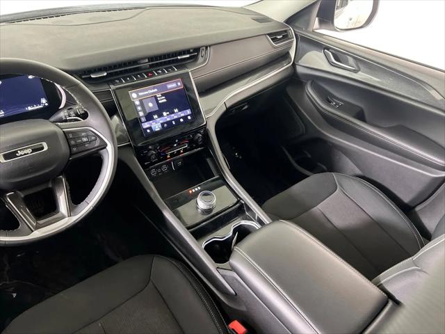 2023 Jeep Grand Cherokee Laredo 4x4