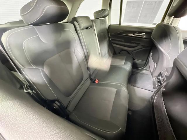 2023 Jeep Grand Cherokee Laredo 4x4