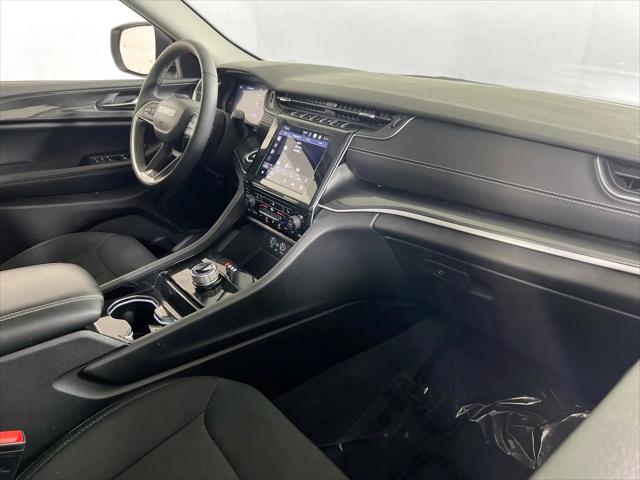 2023 Jeep Grand Cherokee Laredo 4x4