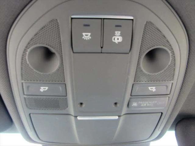 2022 Genesis G70 2.0T RWD
