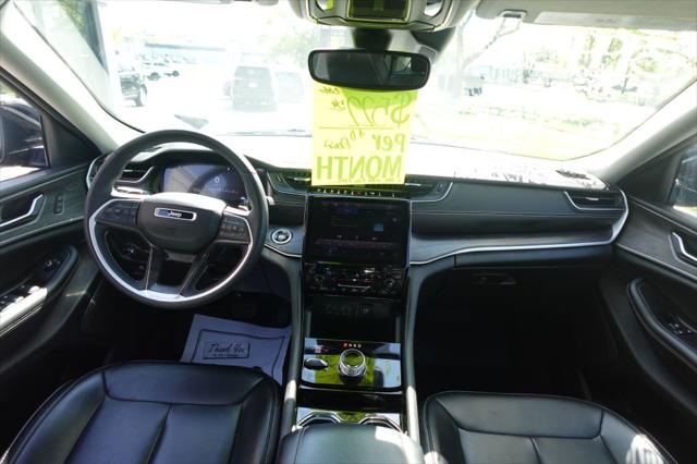 2023 Jeep Grand Cherokee L Limited 4x4