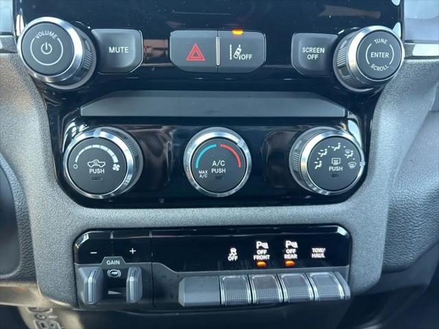 2025 Ram 1500 Tradesman Crew Cab 4x4 5'7" Box