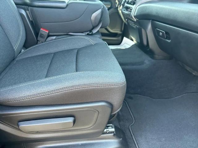 2025 Ram 1500 Tradesman Crew Cab 4x4 5'7" Box