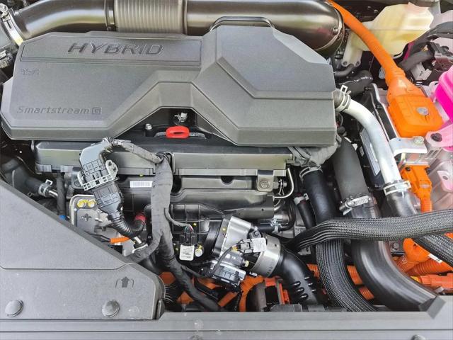 2026 Hyundai Tucson Hybrid SEL