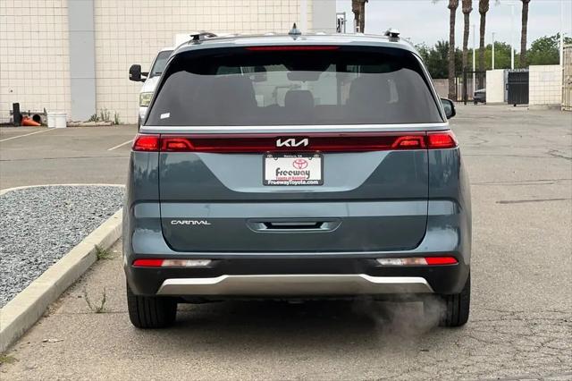 2024 Kia Carnival MPV SX