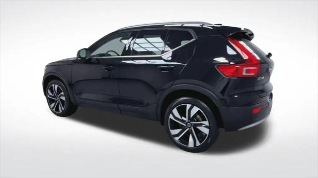 2024 Volvo XC40 B5 Plus Bright Theme