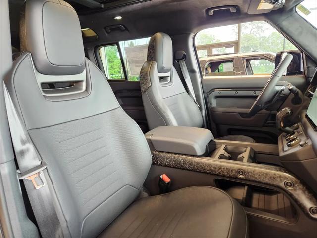 2025 Land Rover Defender P635 OCTA Edition One