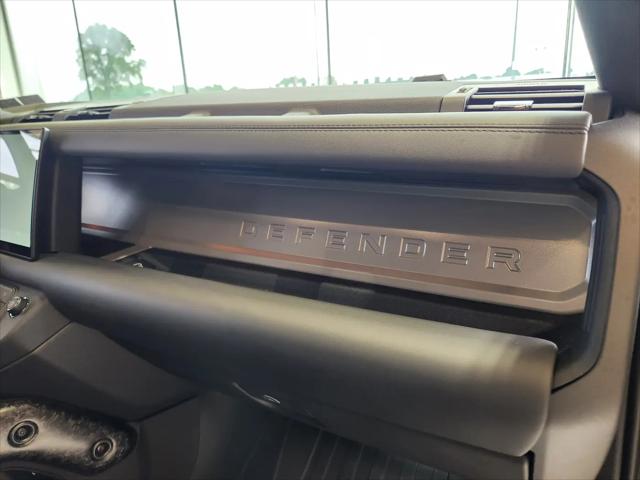 2025 Land Rover Defender P635 OCTA Edition One
