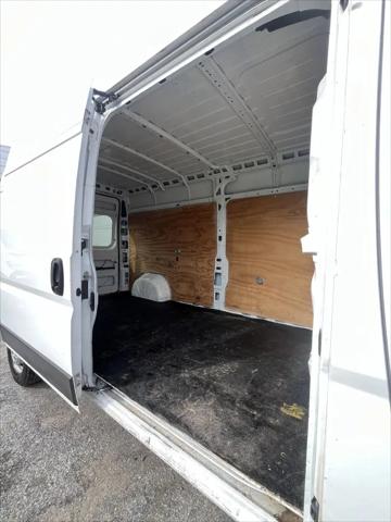 2017 Ram ProMaster 2500 Cargo Van High Roof 159" WB