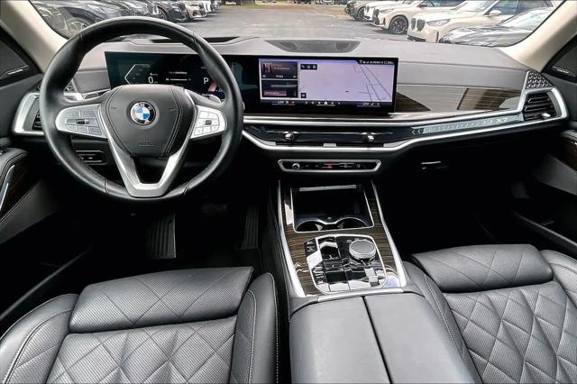 2025 BMW X7 xDrive40i