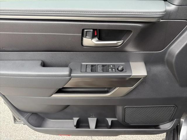 2026 Toyota Tundra SR5 CrewMax 5.5' Bed