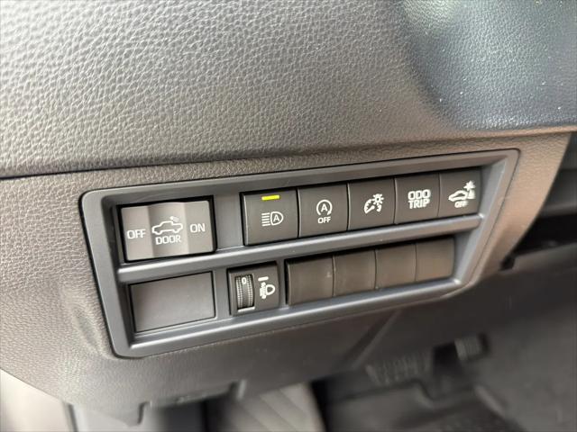 2026 Toyota Tundra SR5 CrewMax 5.5' Bed