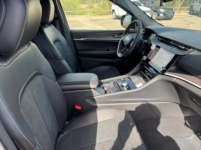 2026 Jeep Grand Cherokee L Altitude 4x4