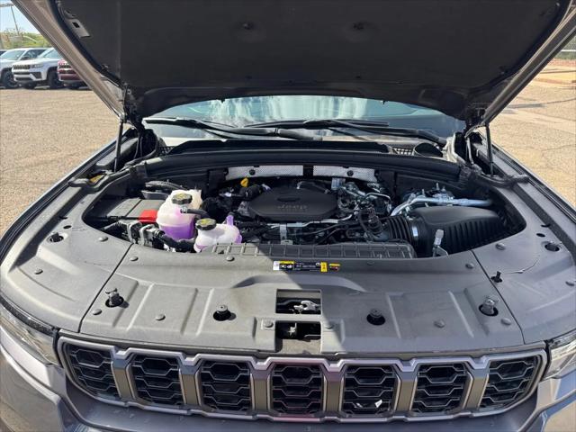 2026 Jeep Grand Cherokee L Altitude 4x4