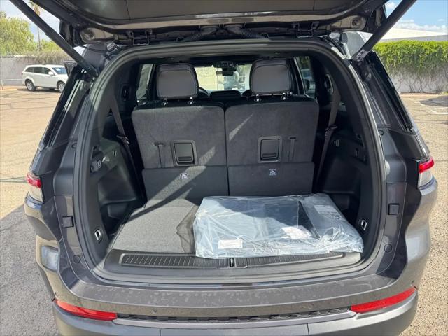 2026 Jeep Grand Cherokee L Altitude 4x4