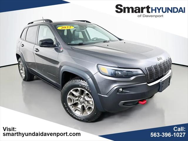 2022 Jeep Cherokee Trailhawk 4x4 for sale in Davenport, IA