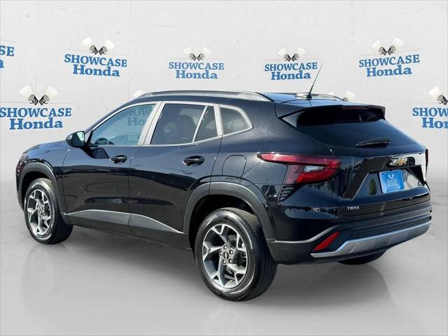 2024 Chevrolet Trax FWD LT